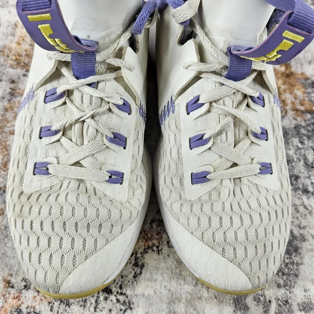 Nike Lebron Witness 5 GS White Light Zitron‎ Sneakers Youth 6.5 Shoes CT4629-102
